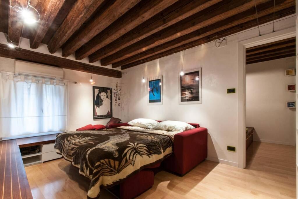 Bellissimo Appartamento In Palazzo Storico Venedig Eksteriør billede
