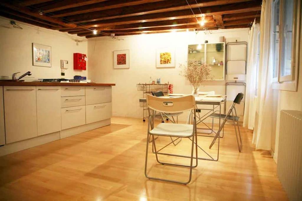 Bellissimo Appartamento In Palazzo Storico Venedig Eksteriør billede
